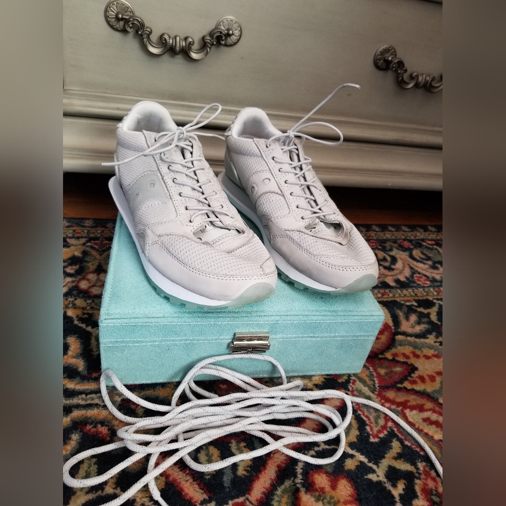 Saucony Sneakers With Box